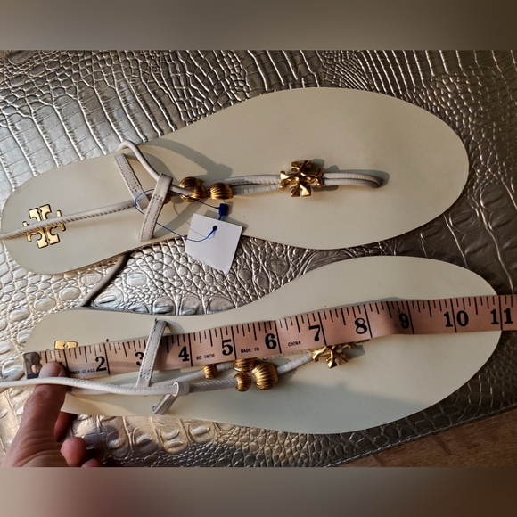 💯TORY BURCH CAPRI FLAT LACE-UP SANDAL - Picture 9 of 10